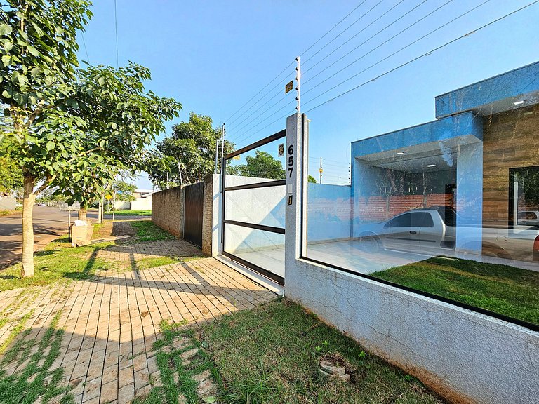 Casa até 8 pessoas NOVA prox Cataratas e Aeroport.