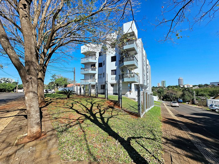 Apt região central para 5 com garagem