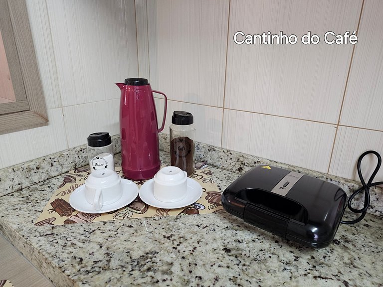 Apt Centro 2 quartos 2 banheiros com garagem