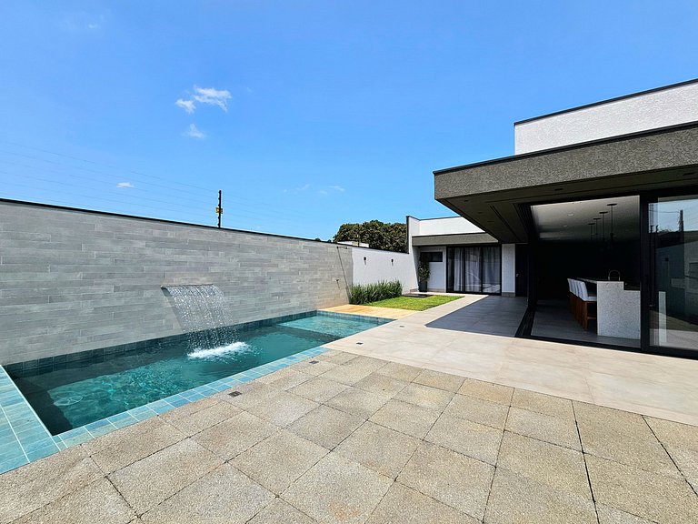 Casa Alto Padrão 7 pessoas prox Hospital Unimed