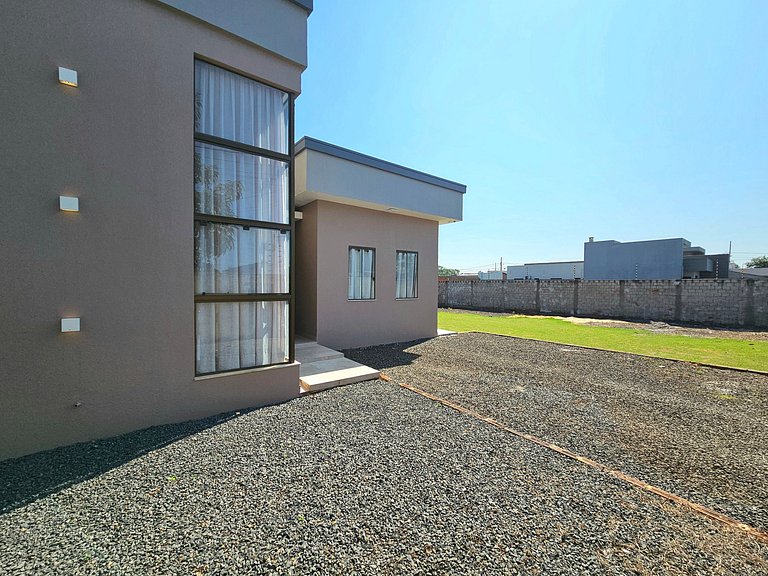 Casa quintal amplo prox Cataratas Aeropt e Argenti