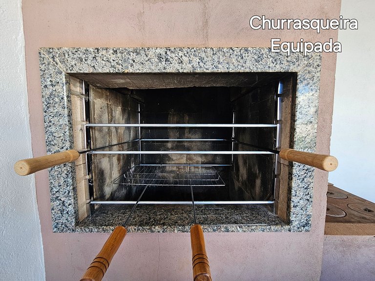 Casa com piscina e churrasq prox paraguai itaipu