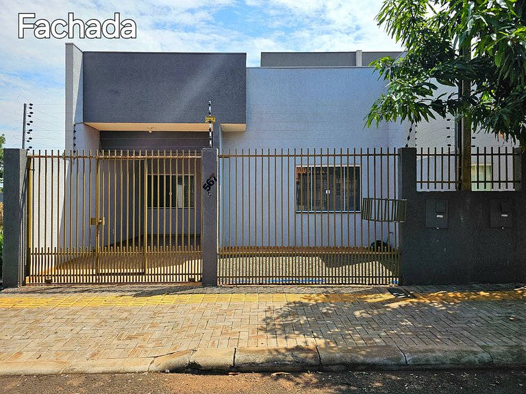 Casa prox Paraguai e Itaipu com churrasqueira