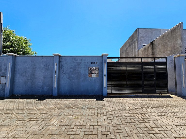Casa 4 quartos 4 banheiros prox Cataratas e Aeropo