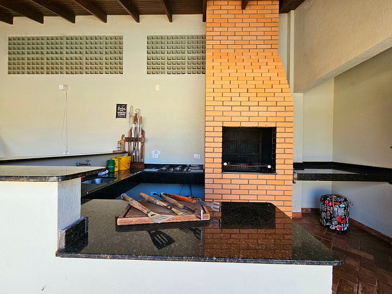 Linda casa 5 quartos prox a av cataratas e centro