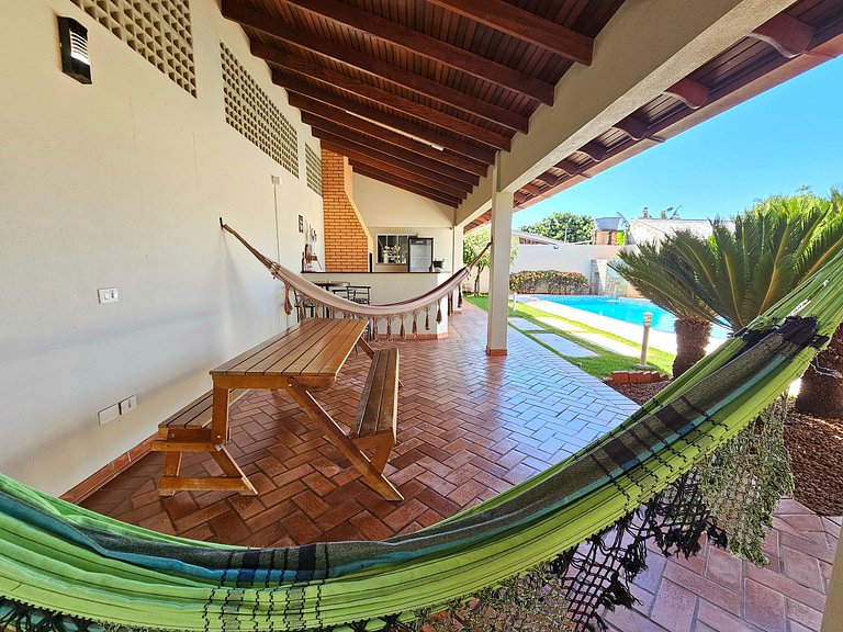 Linda casa 5 quartos prox a av cataratas e centro