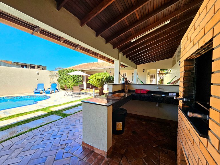 Linda casa 5 quartos prox a av cataratas e centro