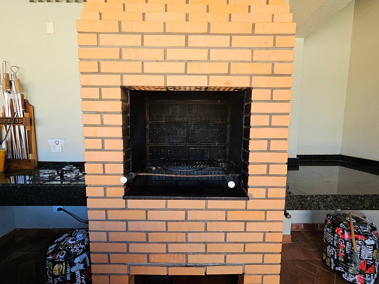 Linda casa 5 quartos prox a av cataratas e centro