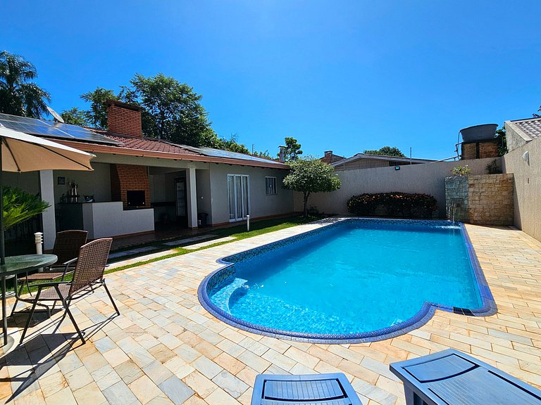 Linda casa 5 quartos prox a av cataratas e centro