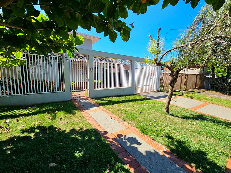 Linda casa 5 quartos prox a av cataratas e centro