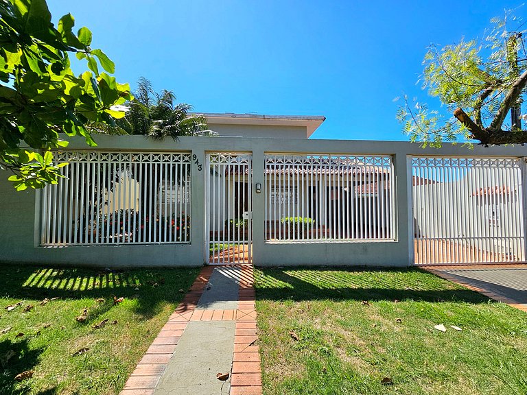 Linda casa 5 quartos prox a av cataratas e centro