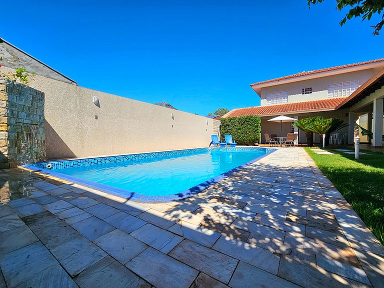 Linda casa 5 quartos prox a av cataratas e centro