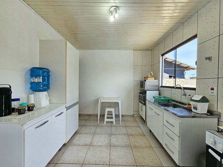 Casa 3 quartos piscina prox Centro e Argentina