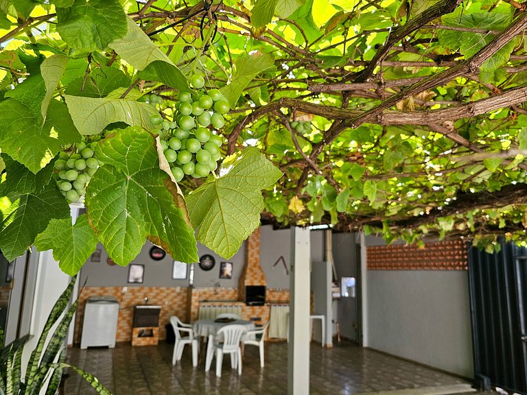 Casa 3 quartos piscina prox Centro e Argentina