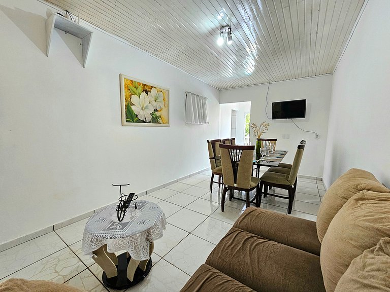 Casa 3 quartos piscina prox Centro e Argentina