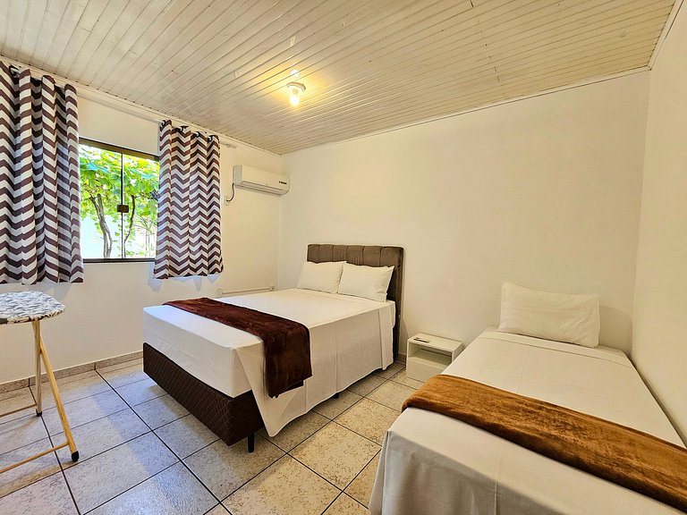 Casa 3 quartos piscina prox Centro e Argentina