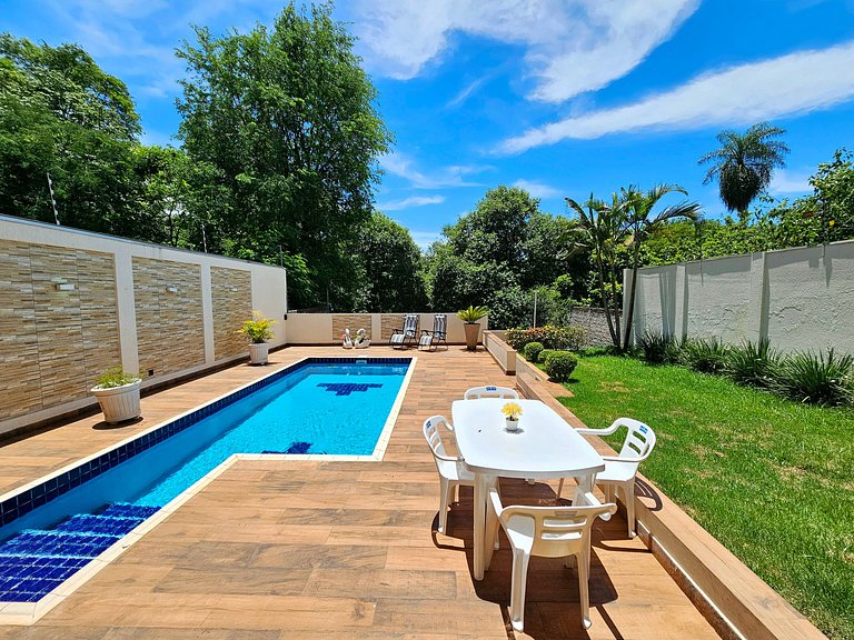 Casa bairro central 4 quartos com piscina