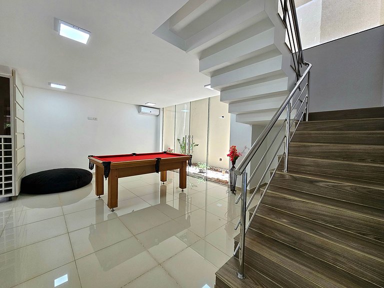 Casa bairro central 4 quartos com piscina