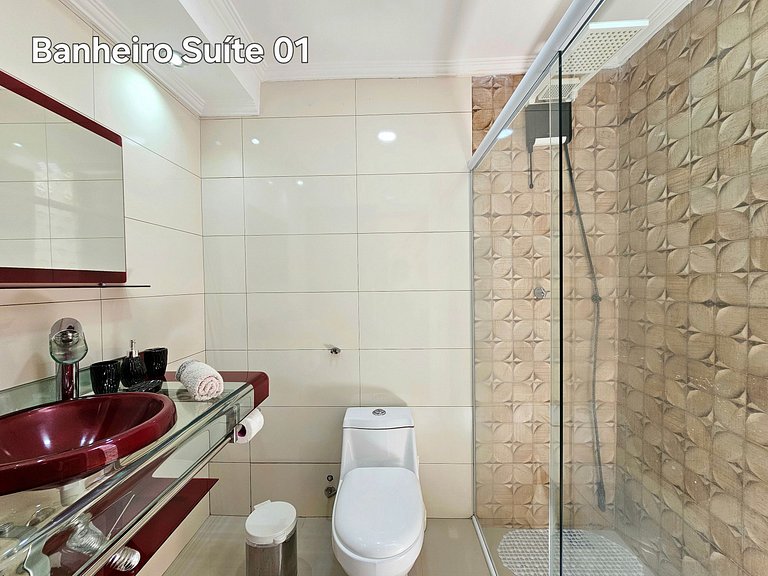 Casa 2 suítes churrasq e piscina 7 min do centro
