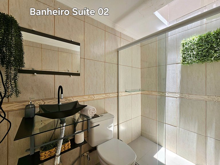 Casa 2 suítes churrasq e piscina 7 min do centro