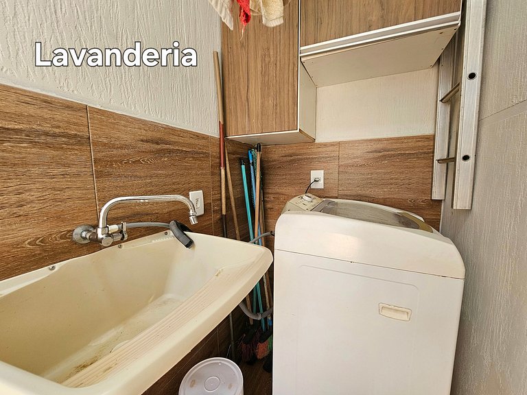 Casa 2 suítes churrasq e piscina 7 min do centro