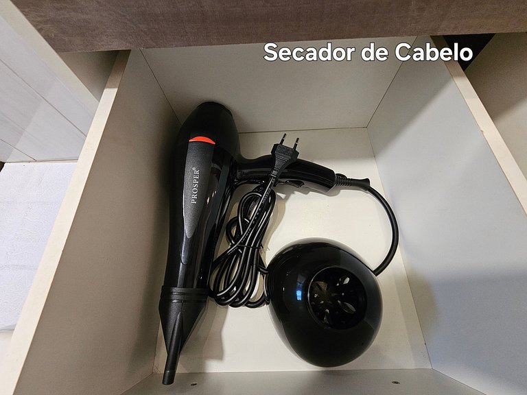 Casa 3 quartos 2 banheiros com quintal 10mi centro