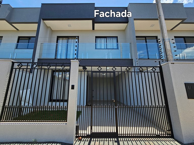 Sobrado novíssimo 3 quartos melhor bairro de foz