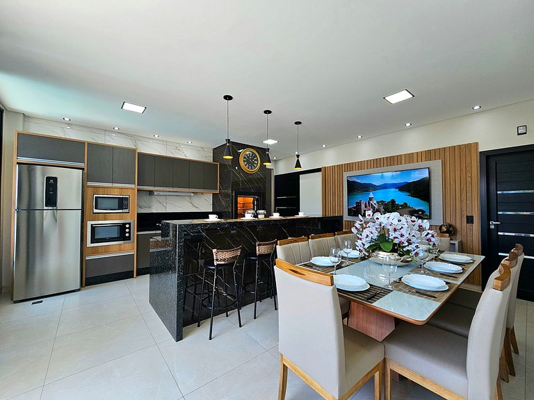 Casa 01 Nova com lazer TOP 10 min Paraguai