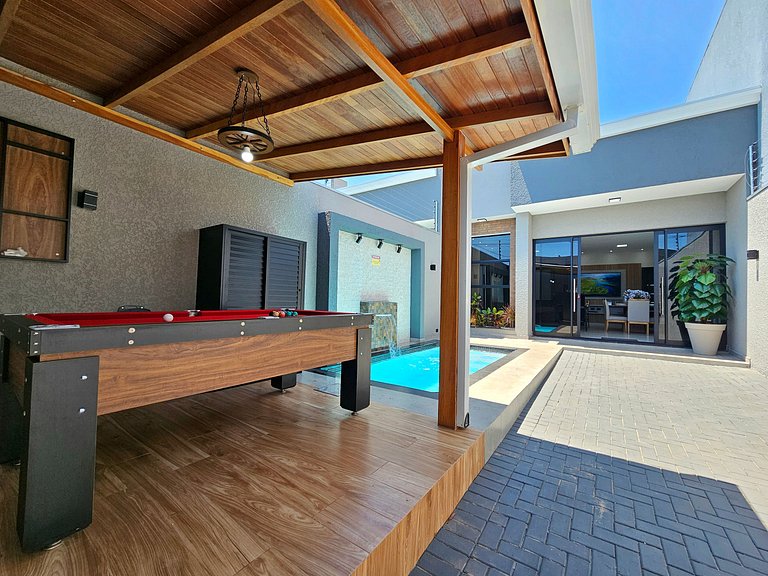Casa 01 Nova com lazer TOP 10 min Paraguai