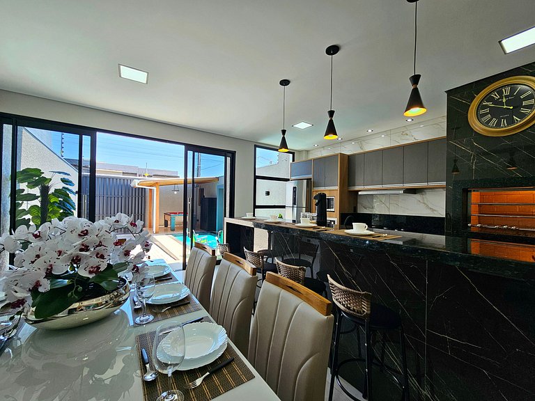 Casa 01 Nova com lazer TOP 10 min Paraguai