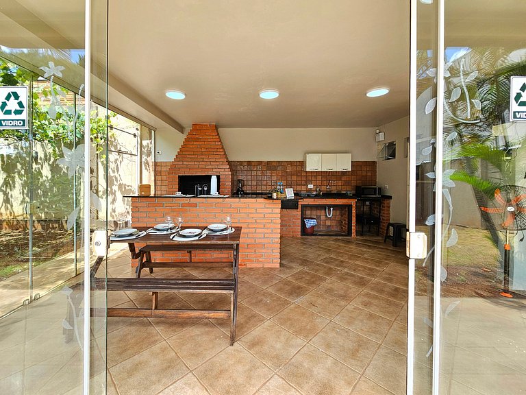 Casa piscina Quintal amplo 3 min centro