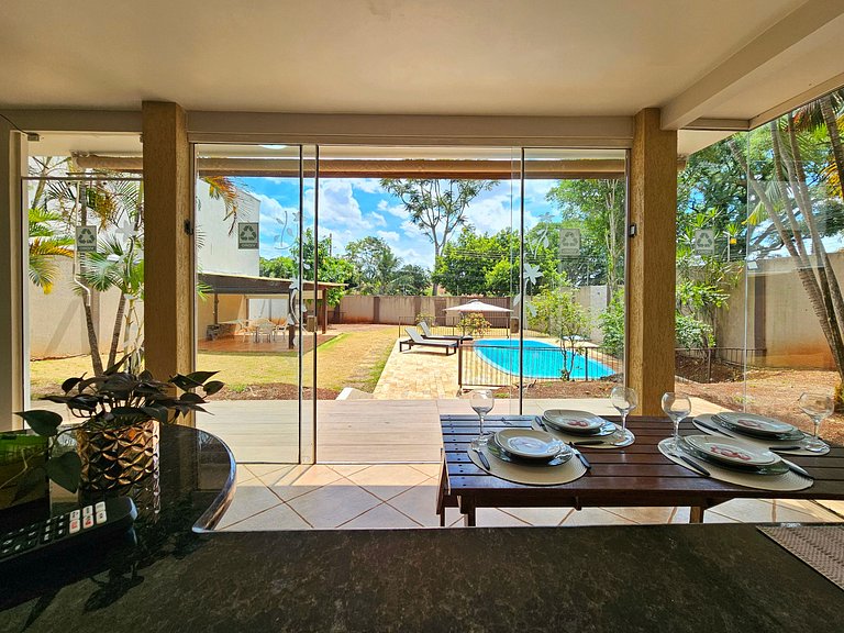 Casa piscina Quintal amplo 3 min centro