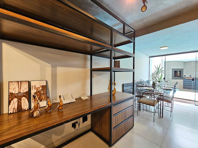 Casa com Piscina e churrasqueira 5 min do Centro