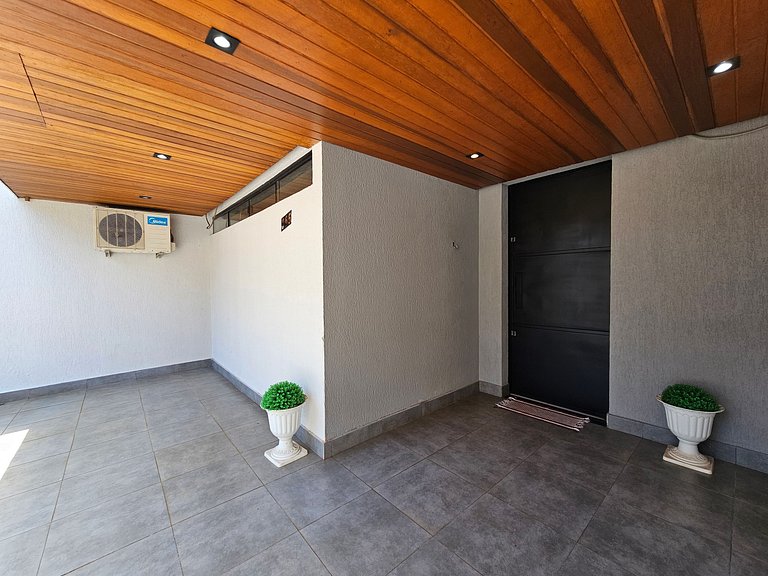 Sobrado com Piscina prox Centro e Cataratas