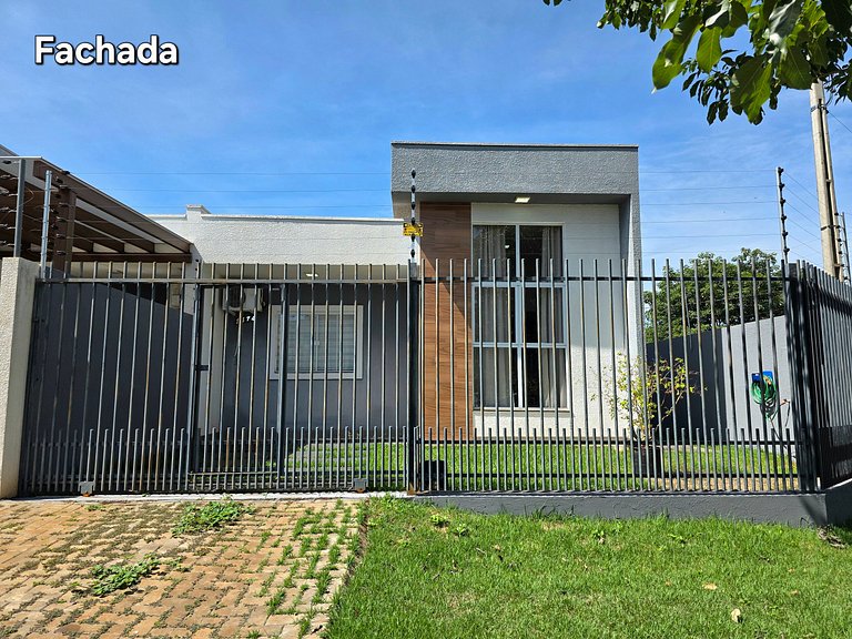 Casa 2 Quartos 10 min centro e 20 min Cataratas