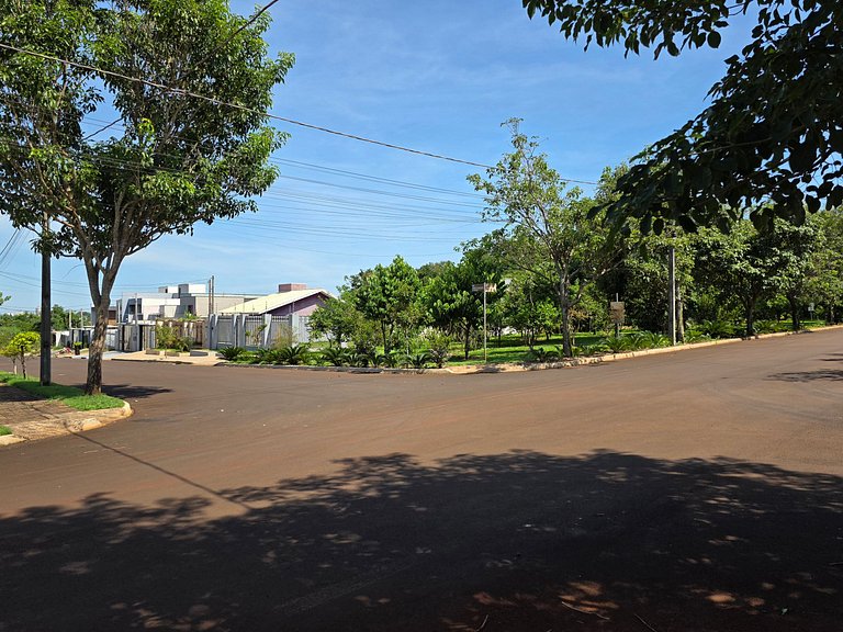 Casa 2 Quartos 10 min centro e 20 min Cataratas