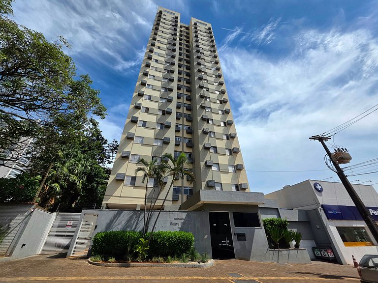 Apt Centro 3 quartos 2 banheiros com garagem