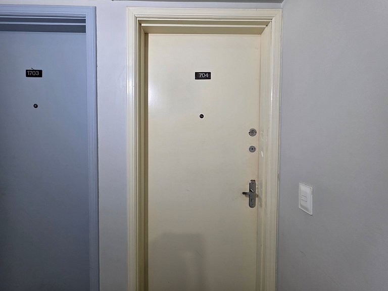 Apt Centro 3 quartos 2 banheiros com garagem