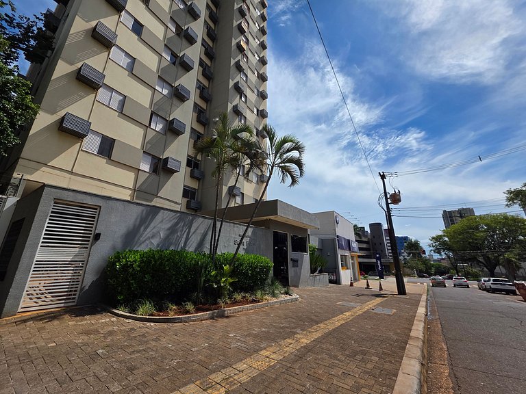 Apt Centro 3 quartos 2 banheiros com garagem
