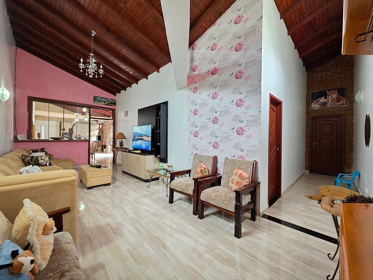 Casa 3 suítes 5km das Cataratas