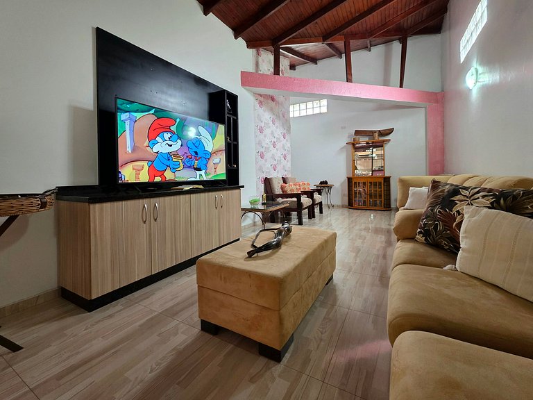 Casa 3 suítes 5km das Cataratas
