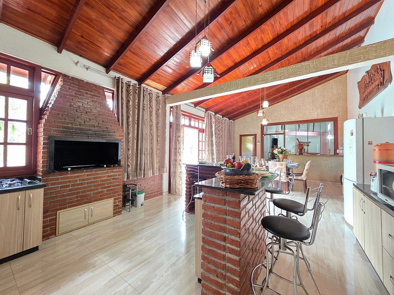 Casa 3 suítes 5km das Cataratas