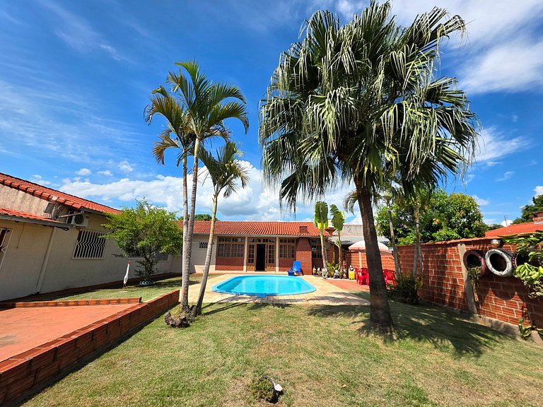 Casa 3 suítes 5km das Cataratas