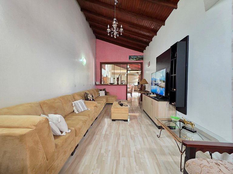 Casa 3 suítes 5km das Cataratas