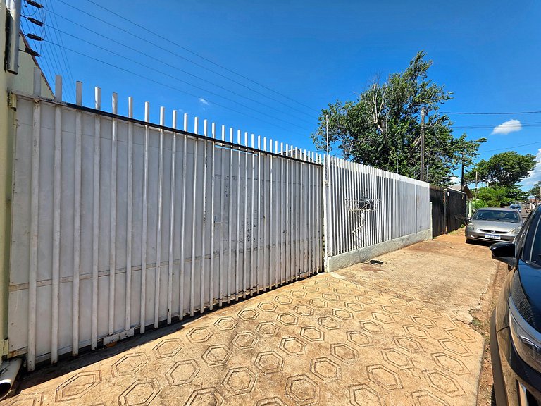 Casa 3 quartos prox Cataratas e centro com quintal