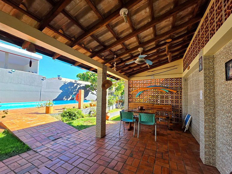 Casa Ampla 5 quartos área lazer TOP lado Paraguai