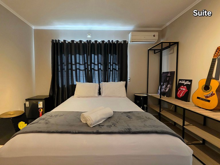 Casa Ampla 5 quartos área lazer TOP lado Paraguai