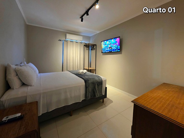 Casa Ampla 5 quartos área lazer TOP lado Paraguai