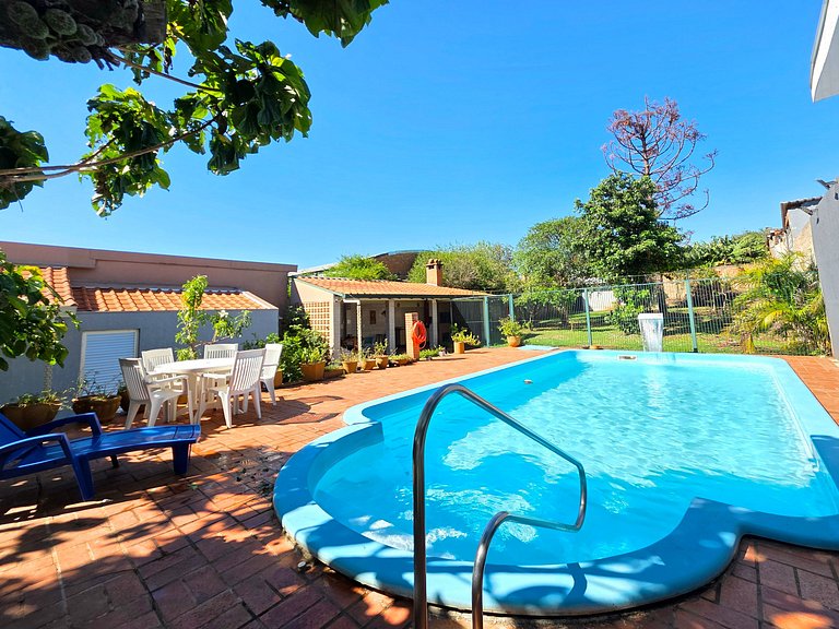 Casa Ampla 5 quartos área lazer TOP lado Paraguai