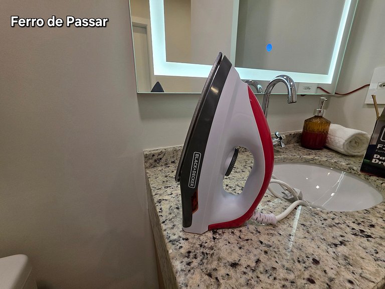 Apt Alto Pãdrão 2 quartos 2 banheiros 2 min centro